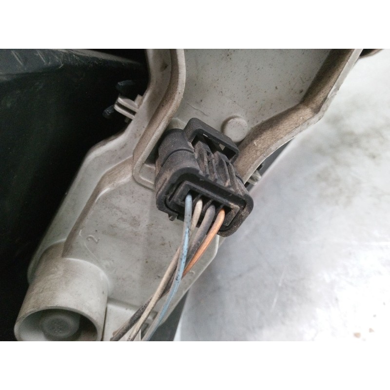 Recambio de piloto trasero derecho para renault megane ii (bm0/1_, cm0/1_) 1.9 dci (bm0g, cm0g) referencia OEM IAM   