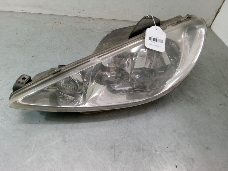 Recambio de faro izquierdo para peugeot 206 cc (2d) 1.6 16v (2dnfuf, 2dnfur) referencia OEM IAM   