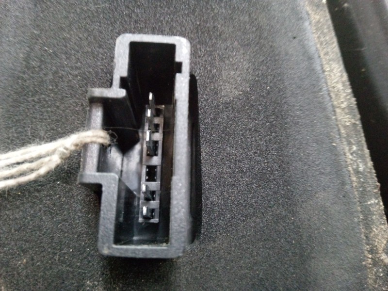 Recambio de piloto trasero izquierdo para dacia sandero (bs_) 1.6 mpi 85 (bs03) referencia OEM IAM   