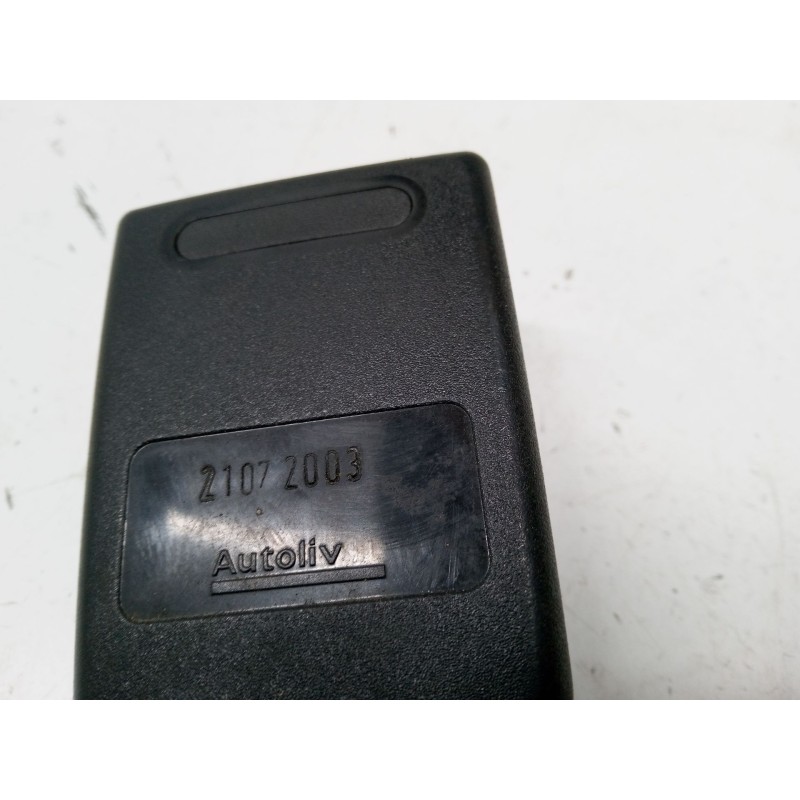 Recambio de anclaje cinturon delantero derecho para peugeot partner furgoneta/monovolumen (5_, g_) 1.9 d 4x4 referencia OEM IAM 