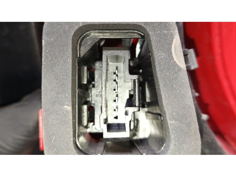 Recambio de piloto trasero izquierdo para peugeot 3008 i monospace (0u_) 2.0 hdi referencia OEM IAM 9683460880  