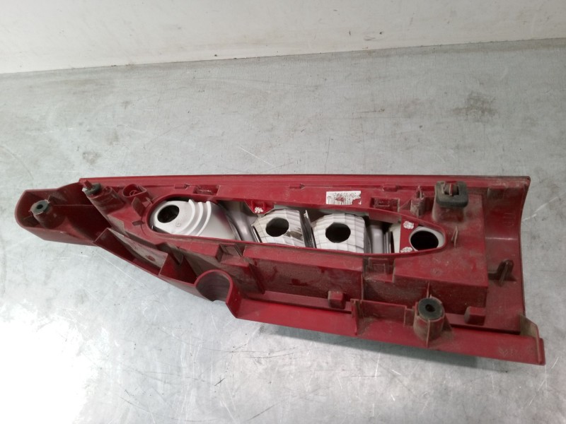 Recambio de piloto trasero izquierdo para peugeot partner furgoneta/monovolumen 1.6 hdi 16v referencia OEM IAM   