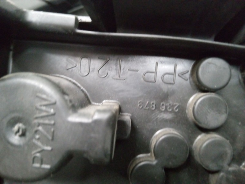 Recambio de piloto trasero derecho para nissan almera ii hatchback (n16) 2.2 di referencia OEM IAM   