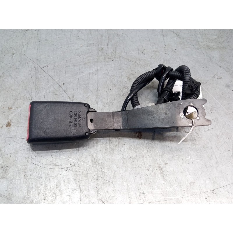 Recambio de anclaje cinturon delantero derecho para toyota corolla verso (zer_, zze12_, r1_) 2.0 d-4d (cur10_) referencia OEM IA
