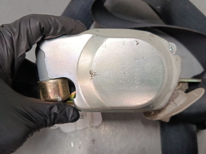 Recambio de cinturon seguridad delantero izquierdo para toyota corolla verso (zer_, zze12_, r1_) 2.0 d-4d (cur10_) referencia OE