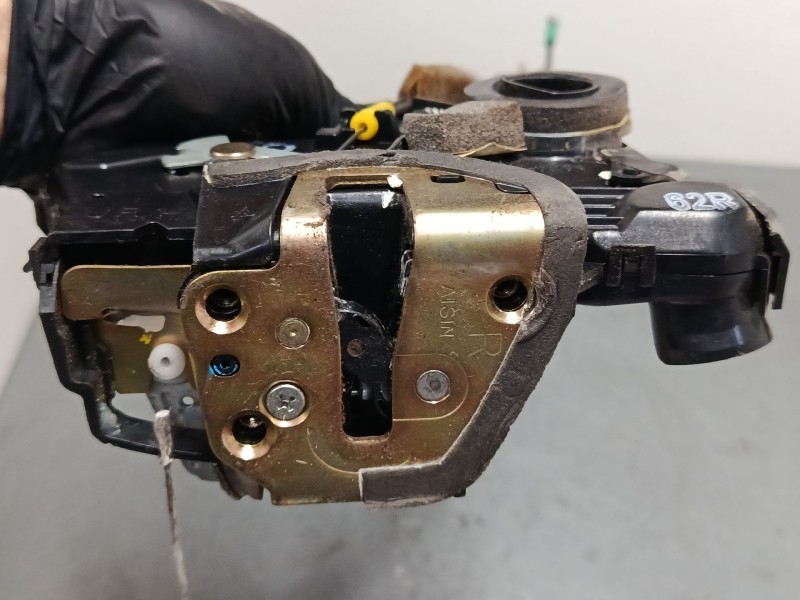 Recambio de cerradura puerta delantera derecha para toyota corolla verso (zer_, zze12_, r1_) 2.0 d-4d (cur10_) referencia OEM IA