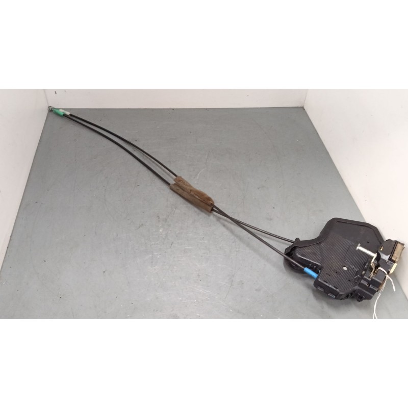 Recambio de cerradura puerta trasera izquierda para toyota corolla verso (zer_, zze12_, r1_) 2.0 d-4d (cur10_) referencia OEM IA