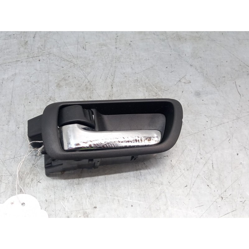 Recambio de maneta interior puerta trasera izquierda para toyota corolla verso (zer_, zze12_, r1_) 2.0 d-4d (cur10_) referencia 
