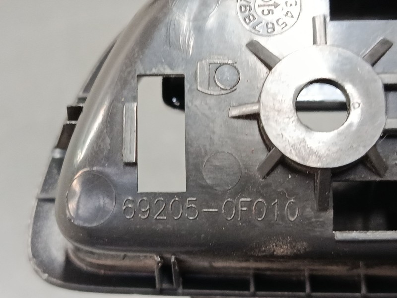 Recambio de maneta interior puerta trasera derecha para toyota corolla verso (zer_, zze12_, r1_) 2.0 d-4d (cur10_) referencia OE