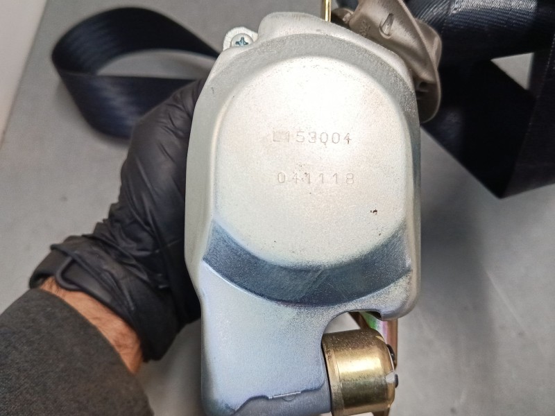 Recambio de cinturon seguridad delantero derecho para toyota corolla verso (zer_, zze12_, r1_) 2.0 d-4d (cur10_) referencia OEM 
