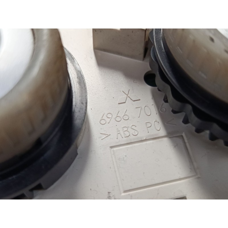 Recambio de mando calefaccion / a/a para mitsubishi colt vi (z3_a, z2_a) 1.3 (z21a) referencia OEM IAM P7820A157V  