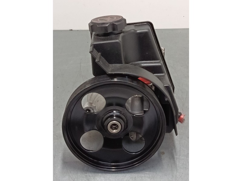 Recambio de bomba servodireccion para peugeot 206 hatchback (2a/c) 1.1 i referencia OEM IAM 9636868880  
