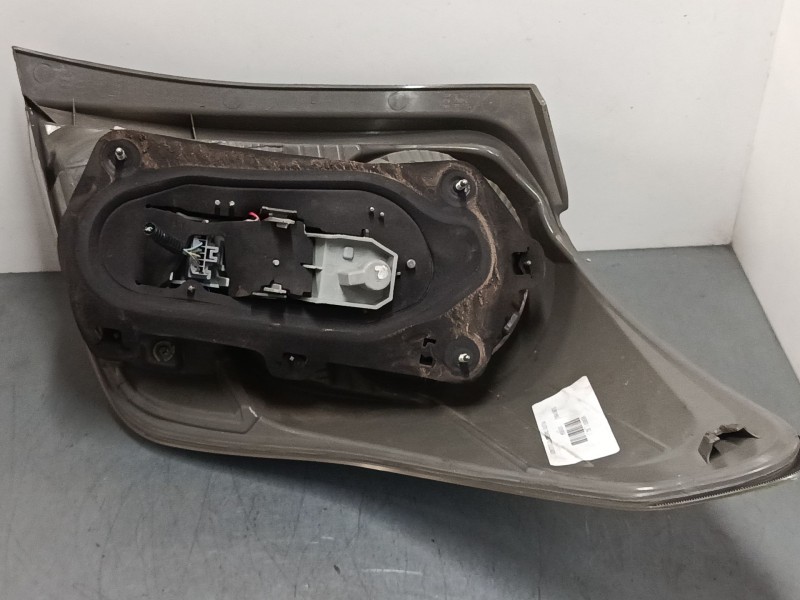 Recambio de piloto trasero izquierdo para toyota verso (_r2_) 2.0 d-4d (aur20_) referencia OEM IAM 815600F090  