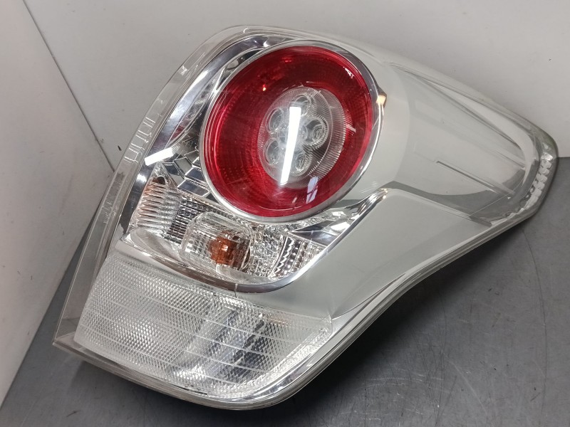 Recambio de piloto trasero derecho para toyota verso (_r2_) 2.0 d-4d (aur20_) referencia OEM IAM 815500F090  