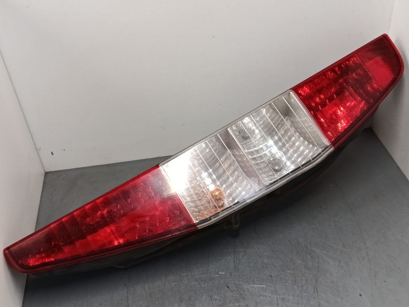 Recambio de piloto trasero izquierdo para fiat doblo monospace (119_, 223_) 1.9 jtd (223axe1a) referencia OEM IAM 040610999000  