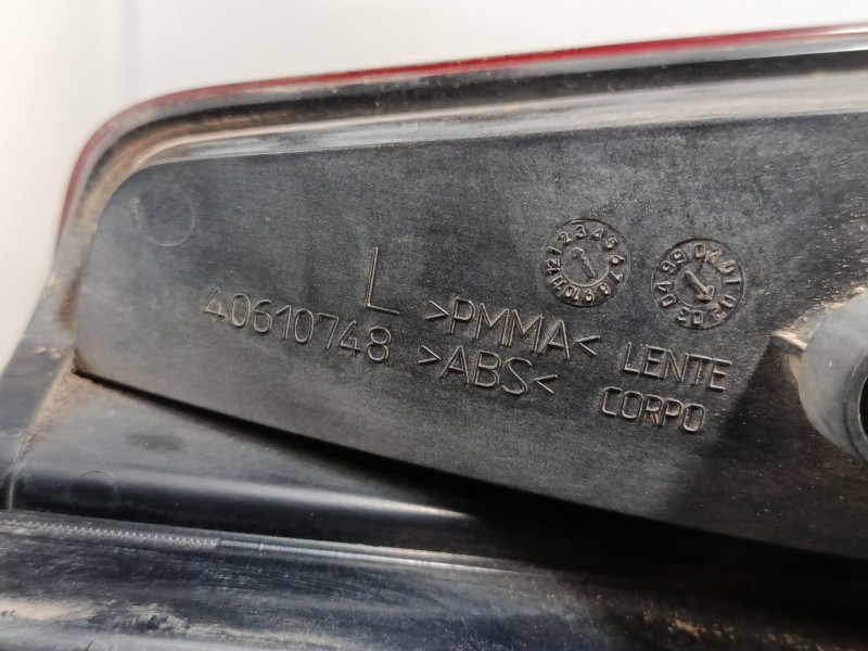 Recambio de piloto trasero izquierdo para fiat doblo monospace (119_, 223_) 1.9 jtd (223axe1a) referencia OEM IAM 040610999000  