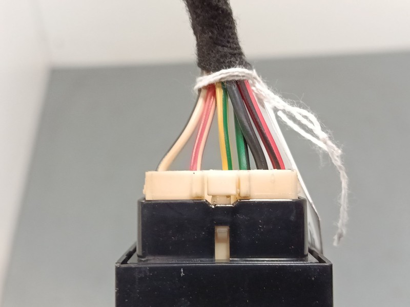 Recambio de mando elevalunas delantero izquierdo para mitsubishi colt vi (z3_a, z2_a) 1.3 (z21a) referencia OEM IAM MR587959  