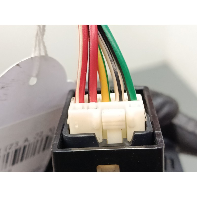 Recambio de mando elevalunas delantero derecho para mitsubishi colt vi (z3_a, z2_a) 1.3 (z21a) referencia OEM IAM MR587944  