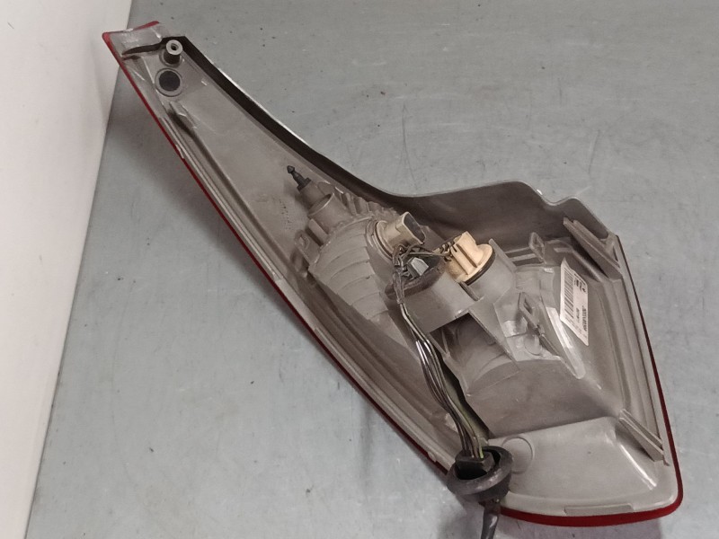 Recambio de piloto trasero porton izquierdo para renault megane iii hatchback (bz0/1_, b3_) 1.5 dci referencia OEM IAM 265550009