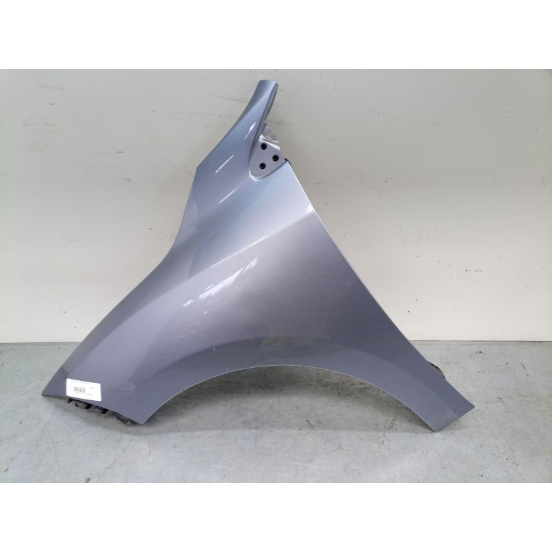 Recambio de aleta delantera izquierda para renault megane iii hatchback (bz0/1_, b3_) 1.5 dci referencia OEM IAM   