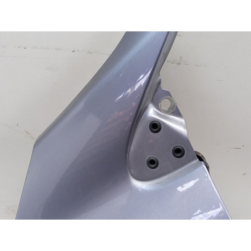 Recambio de aleta delantera izquierda para renault megane iii hatchback (bz0/1_, b3_) 1.5 dci referencia OEM IAM   