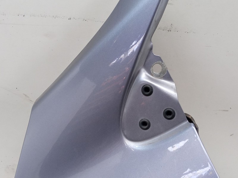 Recambio de aleta delantera izquierda para renault megane iii hatchback (bz0/1_, b3_) 1.5 dci referencia OEM IAM   