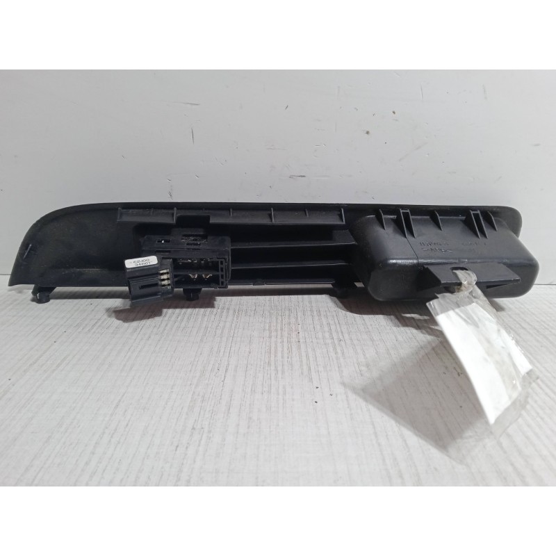 Recambio de mando elevalunas delantero derecho para suzuki swift iii (mz, ez) 1.3 (rs 413) referencia OEM IAM   