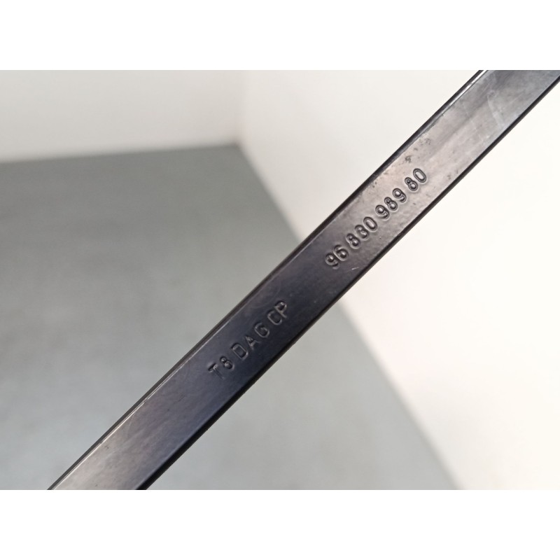 Recambio de brazo limpia delantero derecho para peugeot 3008 i monospace (0u_) 2.0 hdi referencia OEM IAM 9683098980  