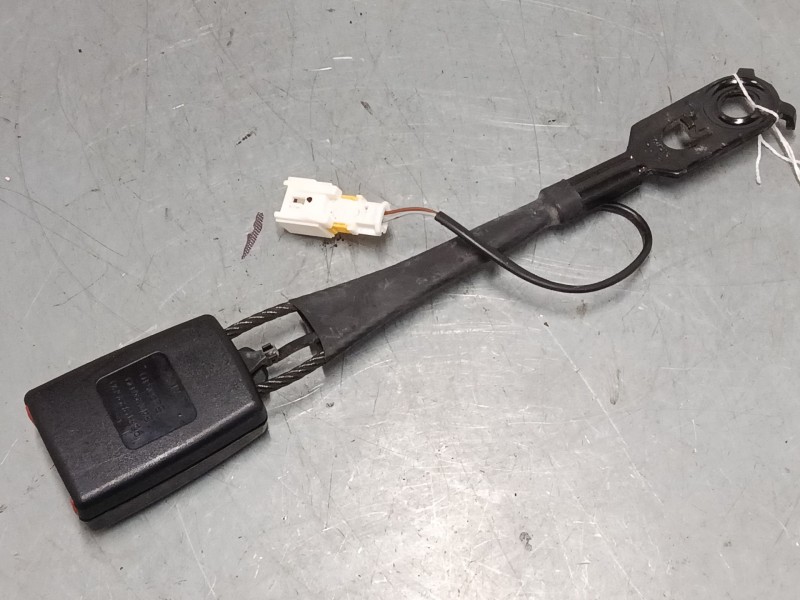 Recambio de anclaje cinturon delantero derecho para peugeot 3008 i monospace (0u_) 2.0 hdi referencia OEM IAM 9681989580  