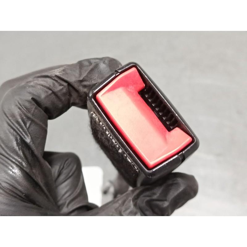 Recambio de anclaje cinturon delantero derecho para peugeot 3008 i monospace (0u_) 2.0 hdi referencia OEM IAM 9681989580  