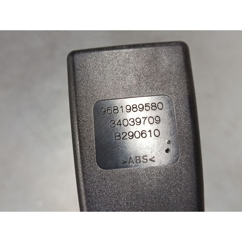 Recambio de anclaje cinturon delantero izquierdo para peugeot 3008 i monospace (0u_) 2.0 hdi referencia OEM IAM 9681989580  