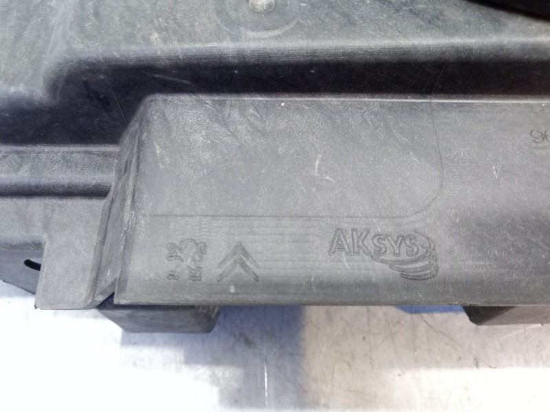 Recambio de electroventilador para peugeot 3008 i monospace (0u_) 2.0 hdi referencia OEM IAM 1709001300  