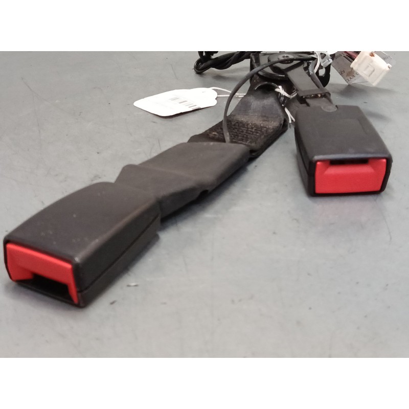 Recambio de anclaje cinturon trasero derecho para peugeot 3008 i monospace (0u_) 2.0 hdi referencia OEM IAM 9681985380  