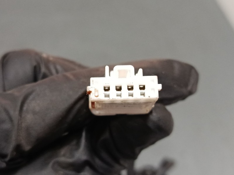 Recambio de anclaje cinturon trasero derecho para peugeot 3008 i monospace (0u_) 2.0 hdi referencia OEM IAM 9681985380  