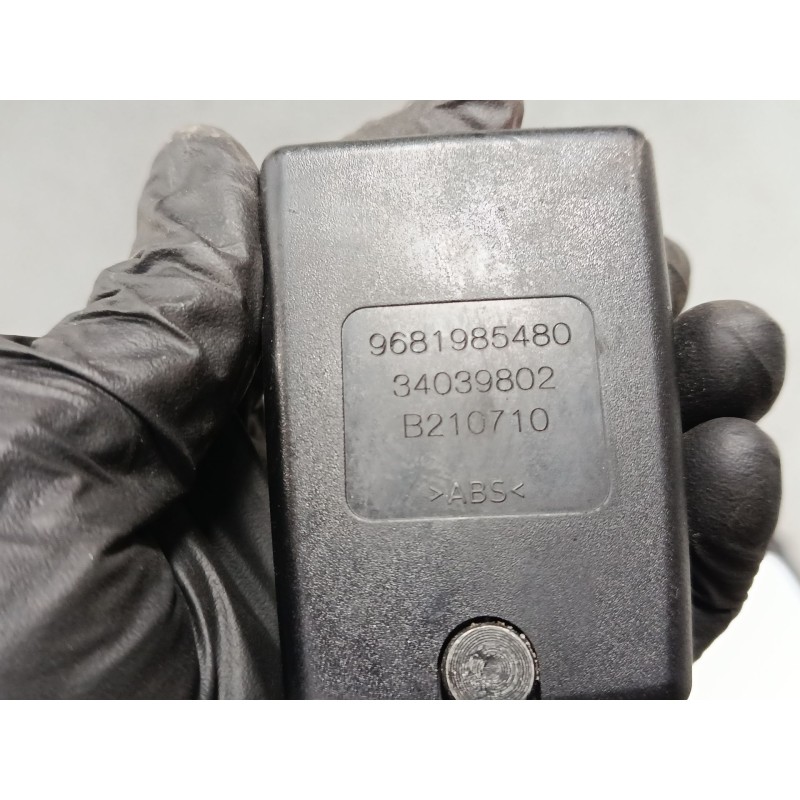 Recambio de anclaje cinturon trasero izquierdo para peugeot 3008 i monospace (0u_) 2.0 hdi referencia OEM IAM 9681985480  