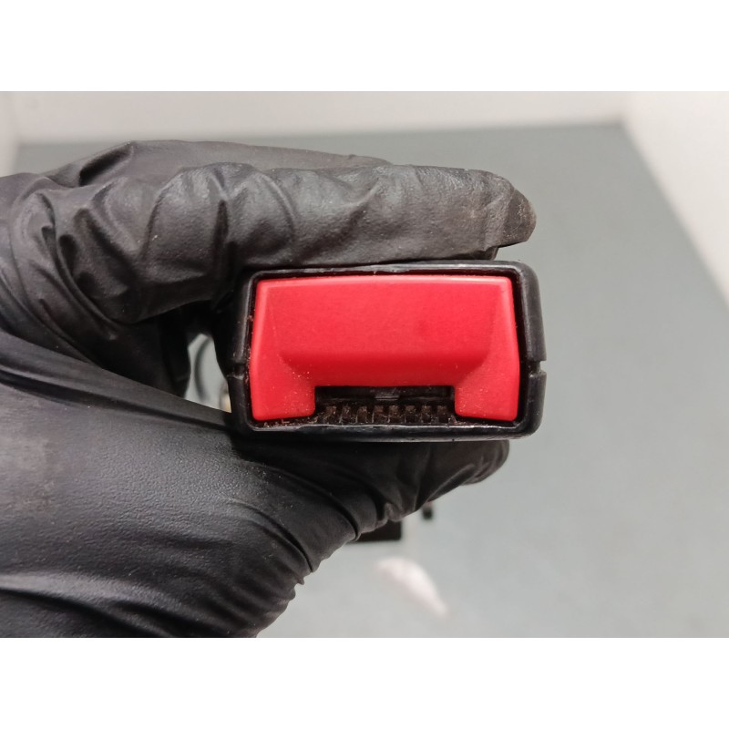 Recambio de anclaje cinturon trasero izquierdo para peugeot 3008 i monospace (0u_) 2.0 hdi referencia OEM IAM 9681985480  