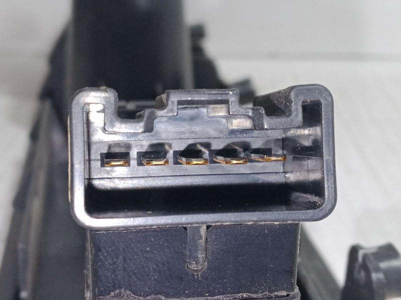 Recambio de mando elevalunas delantero derecho para suzuki swift iii (mz, ez) 1.3 (rs 413) referencia OEM IAM   