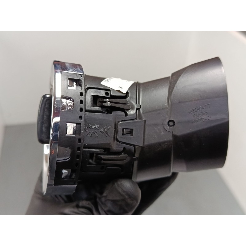 Recambio de aireador central derecho para peugeot 3008 i monospace (0u_) 2.0 hdi referencia OEM IAM 9655994177  