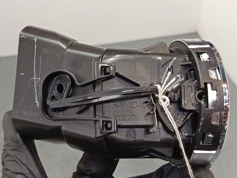 Recambio de aireador central derecho para peugeot 3008 i monospace (0u_) 2.0 hdi referencia OEM IAM 9655994177  