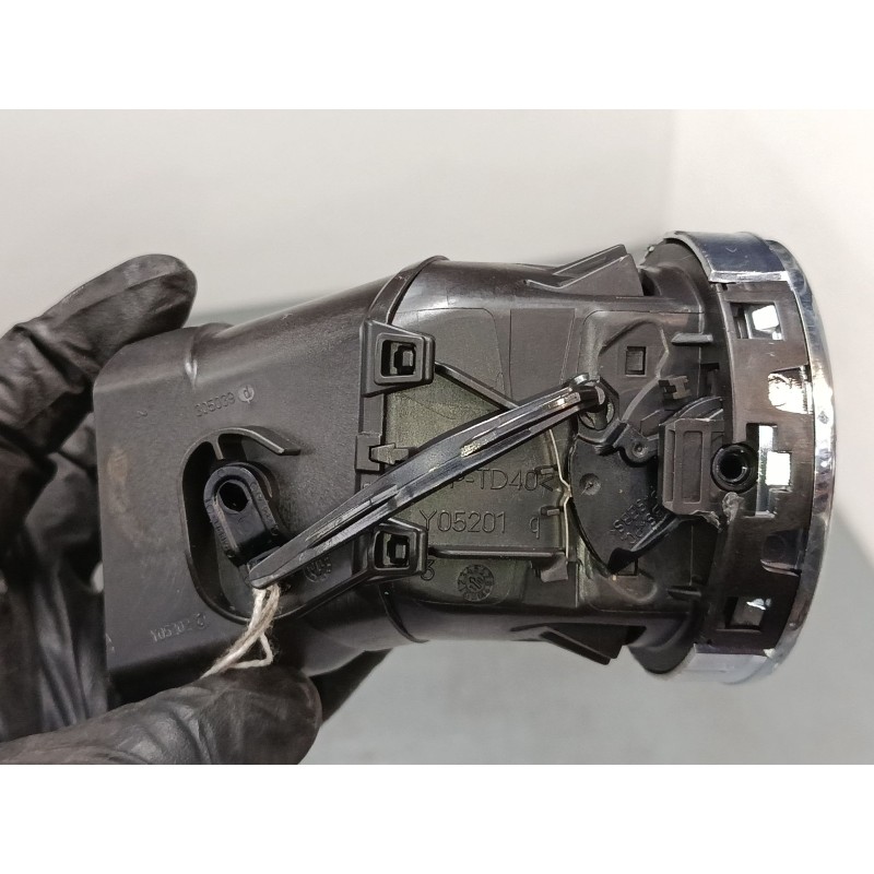 Recambio de aireador central izquierdo para peugeot 3008 i monospace (0u_) 2.0 hdi referencia OEM IAM 9655994277  