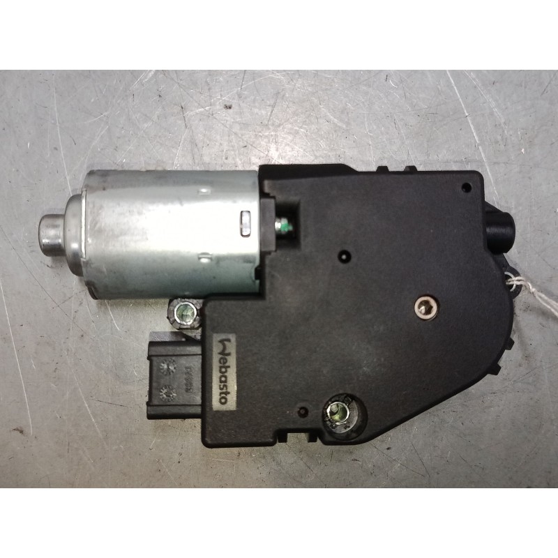 Recambio de motor techo solar para peugeot 3008 i monospace (0u_) 2.0 hdi referencia OEM IAM 2223284A  