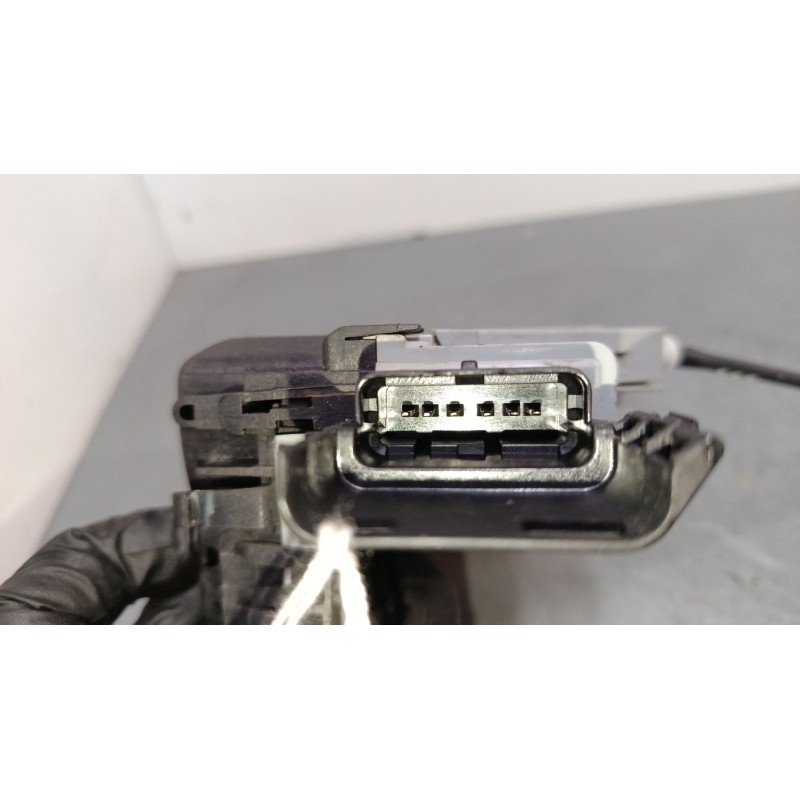 Recambio de cerradura puerta delantera izquierda para peugeot 3008 i monospace (0u_) 2.0 hdi referencia OEM IAM 833318  