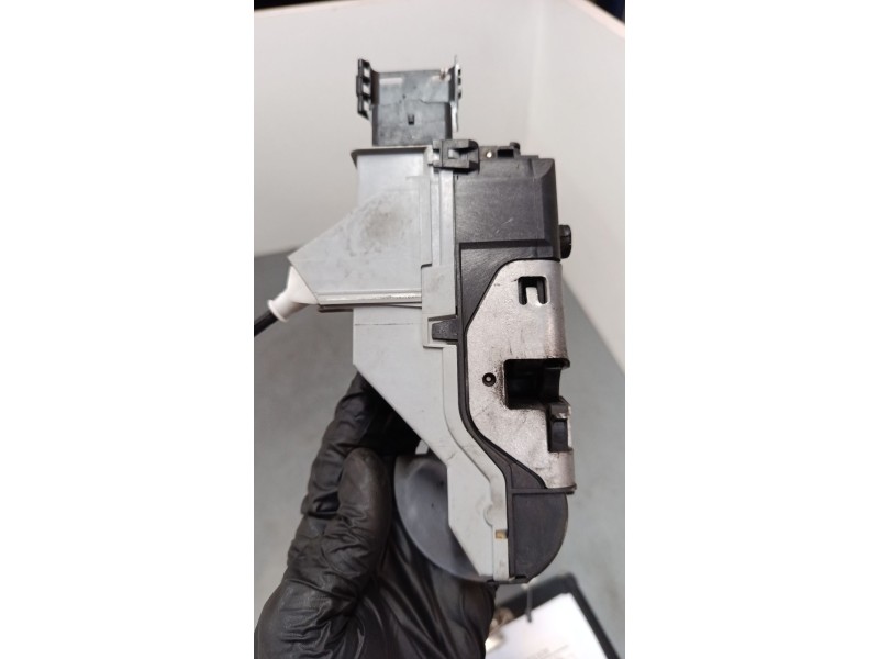 Recambio de cerradura puerta delantera izquierda para peugeot 3008 i monospace (0u_) 2.0 hdi referencia OEM IAM 833318  