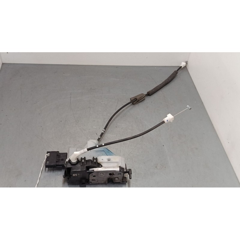 Recambio de cerradura puerta trasera izquierda para peugeot 3008 i monospace (0u_) 2.0 hdi referencia OEM IAM 732297  