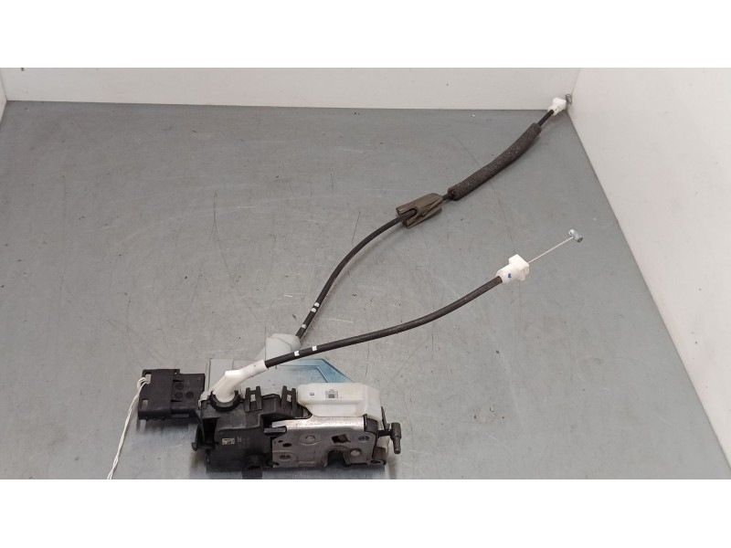 Recambio de cerradura puerta trasera izquierda para peugeot 3008 i monospace (0u_) 2.0 hdi referencia OEM IAM 732297  