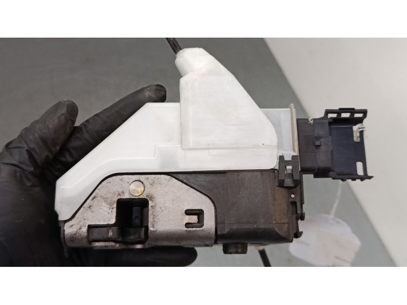 Recambio de cerradura puerta trasera izquierda para peugeot 3008 i monospace (0u_) 2.0 hdi referencia OEM IAM 732297  