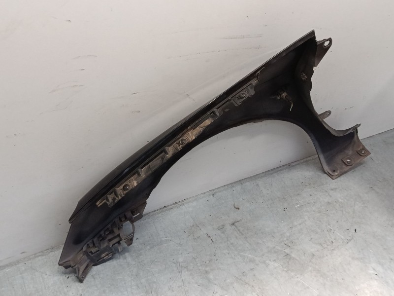 Recambio de aleta delantera derecha para peugeot 307 cc (3b) 2.0 16v referencia OEM IAM   