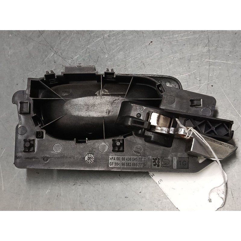 Recambio de maneta interior delantera izquierda para peugeot 307 cc (3b) 2.0 16v referencia OEM IAM 9643604577 9658269577 