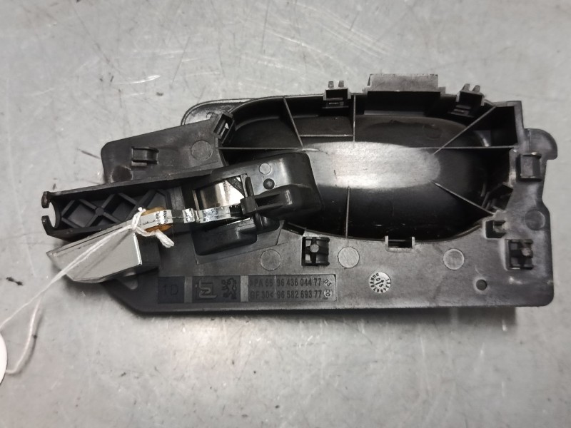 Recambio de maneta interior delantera derecha para peugeot 307 cc (3b) 2.0 16v referencia OEM IAM 9643604477 9658269377 