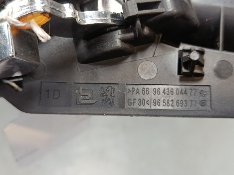 Recambio de maneta interior delantera derecha para peugeot 307 cc (3b) 2.0 16v referencia OEM IAM 9643604477 9658269377 